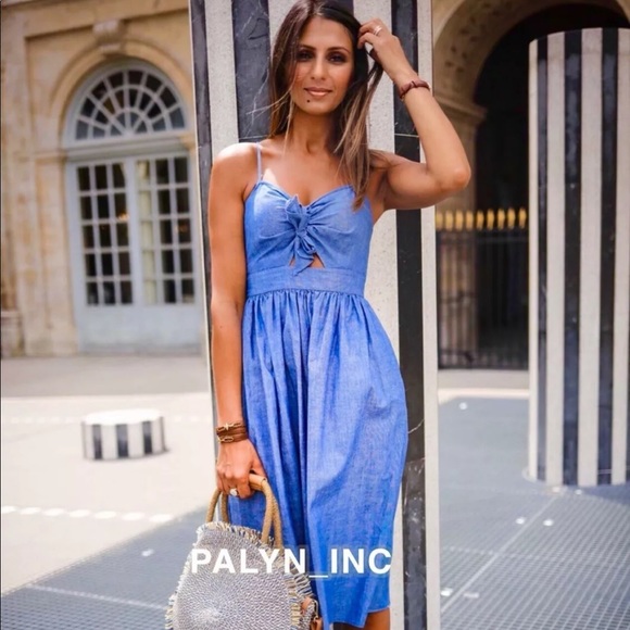 zara strappy denim dress Denim midi dress by @zara, the finishing touches by me. At 60, I often opt for sleek, chic outfits because clean lines give me presence without noise. This dress